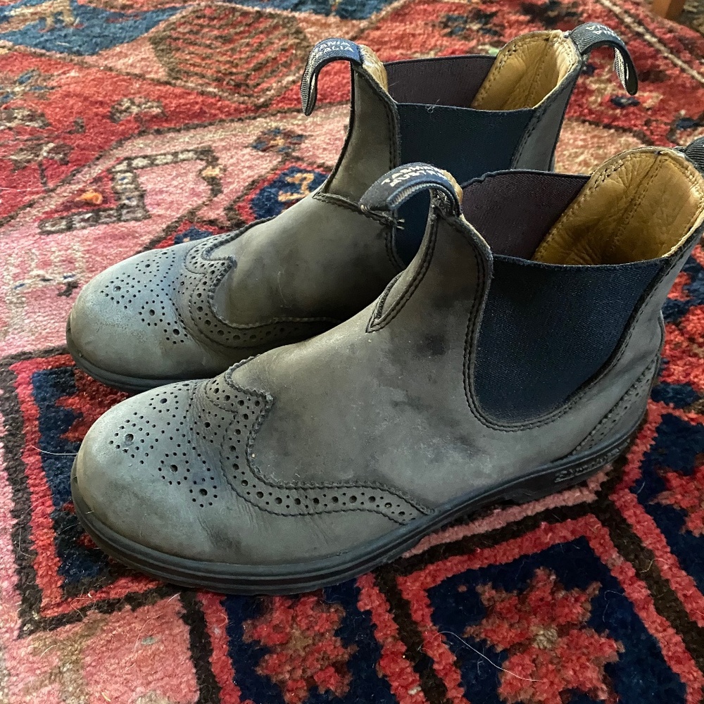 Blundstone Brogue AU7 EU41 Womens 10  Mens 8